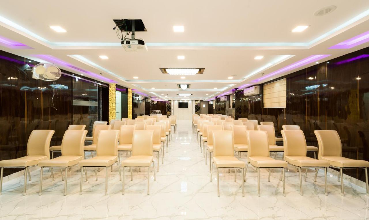 Treebo Trend Glorious Rim Rocks Palace Calcutta Exterior foto